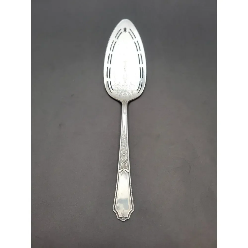 1847 Rogers Bros Ancestral Flatware Silverware Silver plated Cake Pie Server